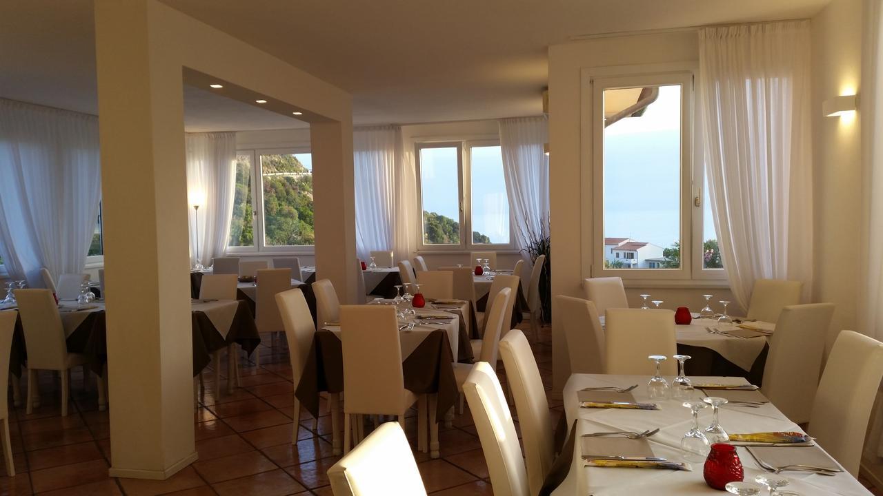 Hotel L'Ogliera Pomonte Ngoại thất bức ảnh
