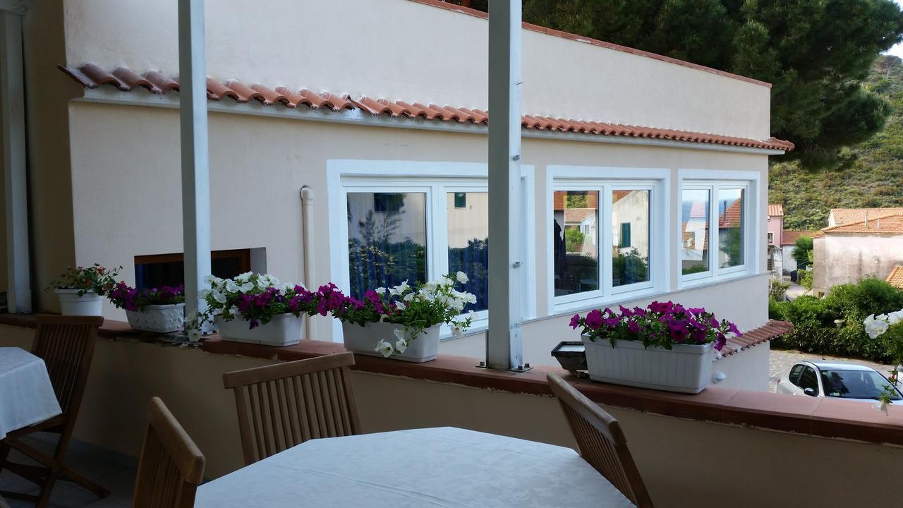 Hotel L'Ogliera Pomonte Ngoại thất bức ảnh